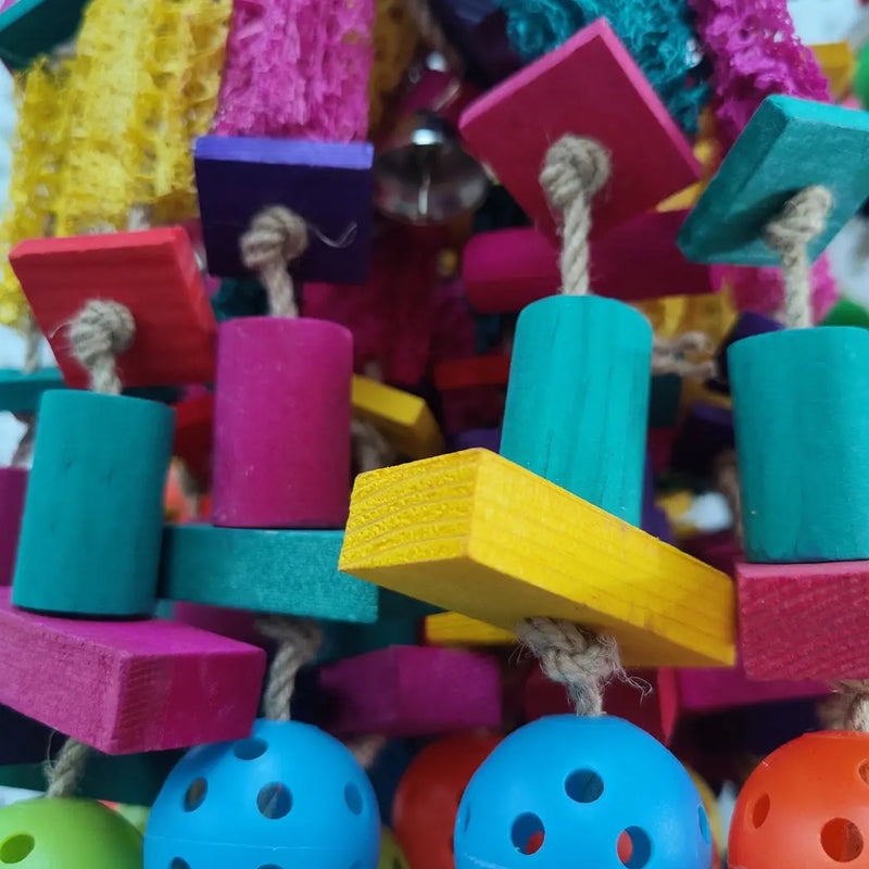 Wood Lufa and Balls Bird Toy